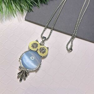 Estate Find! MCM Vintage Owl Pendant Necklace | NiceJelly Belly CatEye Cabochon
